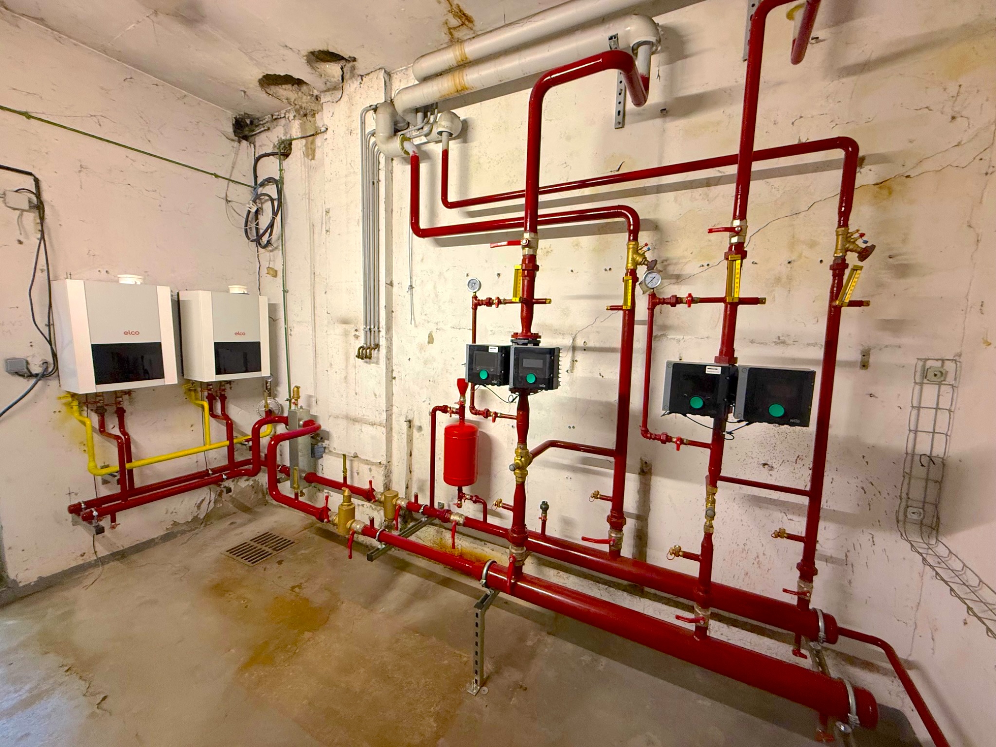 Rénovation de la chaufferie du groupe scolaire Bayard à Lyon, réseaux hydrauliques de chauffage et équipements